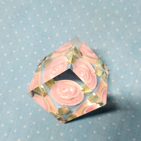 VTG Rose Paperweight Lucite Pink Flower 1½" Cube Home Offce Decor Teacher Desk - Picture 5 of 17